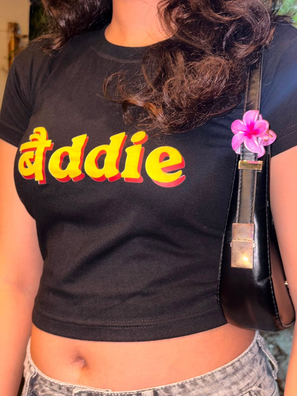black cropped tee
